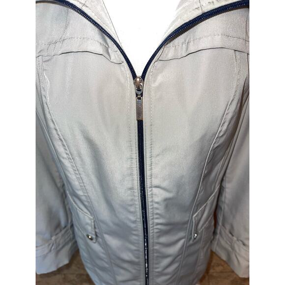 Womens Braetan Light Cream/Gray Lightweight Pockets Full Zip Jacket Size SP - Picture 2 of 9